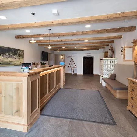 Unterwoeger 3* אוברטיליאך