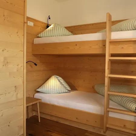 Unterwoeger מלון